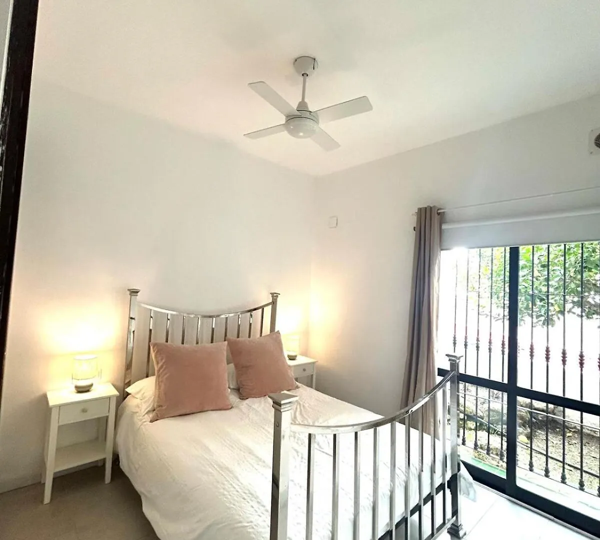 Calahonda Marbella Ground Floor 3 Bedroom Apartment Near Golf And Beach Sitio de Calahonda