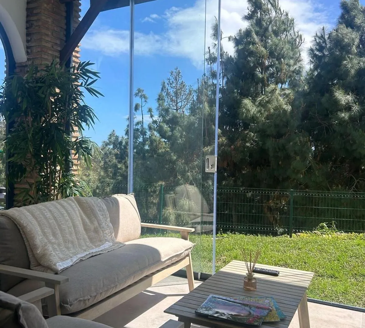 Calahonda Marbella Ground Floor 3 Bedroom Apartment Near Golf And Beach Sitio de Calahonda